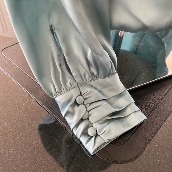 White House Black Market Aqua Blouse - Picture 2 of 4